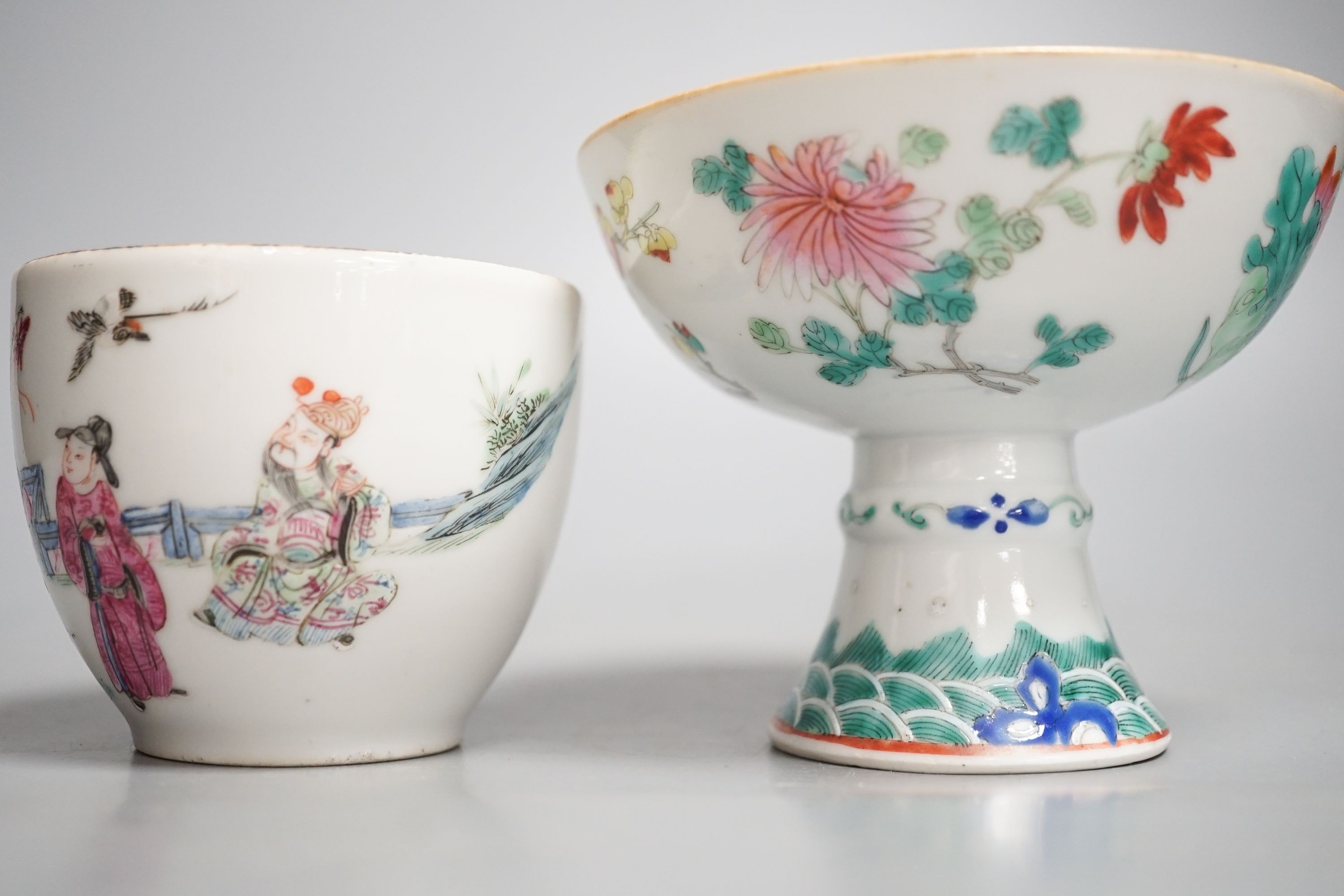A 19th century Chinese famille stem cup, 9.5cm high and a similar jar (lacking cover), 7.5 cm high
